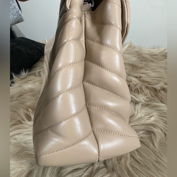 ❌❌❌SOLD❌❌❌Authentic YSL Yves Saint Laurent Monogram Loulou Shoulder/Crossbody - Picture 3 of 15